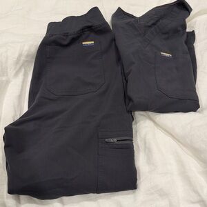 FIGS Charcoal PRIDE SET Women S JOGGER AND XS CATARINA TOP RAINBOW DRAWSTRING